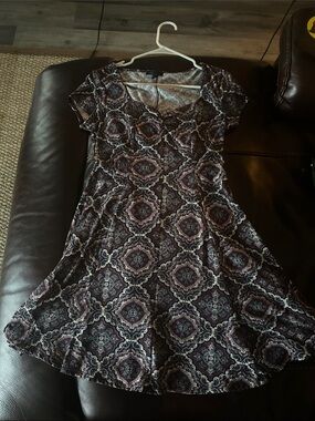 BeBop Short Sleeve Fit-and-Flare Dress in Black and Gray Medallion Print